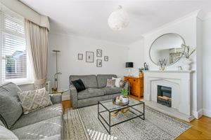 Sitting Room- click for photo gallery